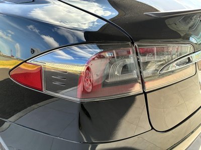2020 Tesla MODEL S — миниатюра 18