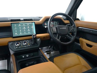 صورة 9 لـ 2024 LAND Rover DEFENDER