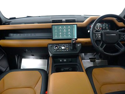 صورة 7 لـ 2024 LAND Rover DEFENDER