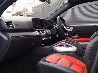 صورة 10 لـ 2025 Mercedes-BENZ GLE AMG