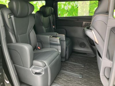 TOYOTA ALPHARD - 5