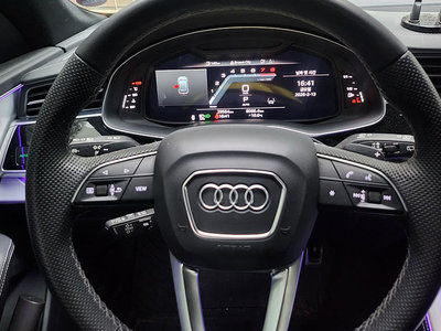AUDI Q8 - 8