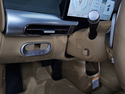 صورة مصغرة 31 لـ 2022 Genesis GV60