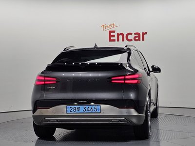 صورة 4 لـ 2022 Genesis GV60