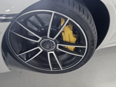 PORSCHE 911 - 9
