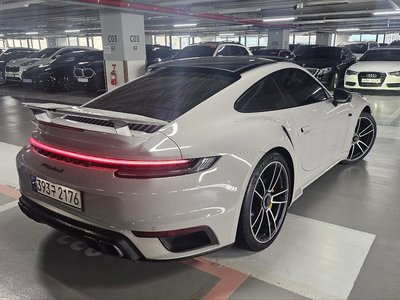 PORSCHE 911 - 6