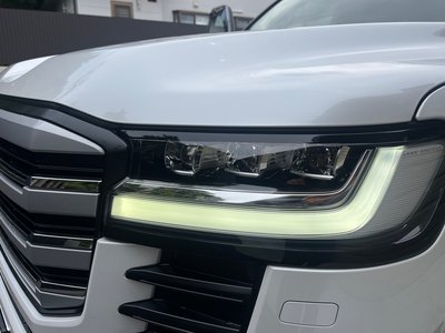 2023 Toyota LAND CRUISER 300 — миниатюра 31