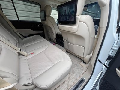 2023 Toyota LAND CRUISER 300 — миниатюра 23