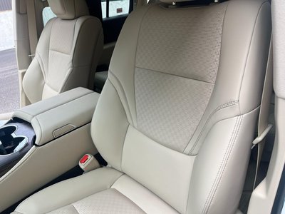 2023 Toyota LAND CRUISER 300 — миниатюра 36