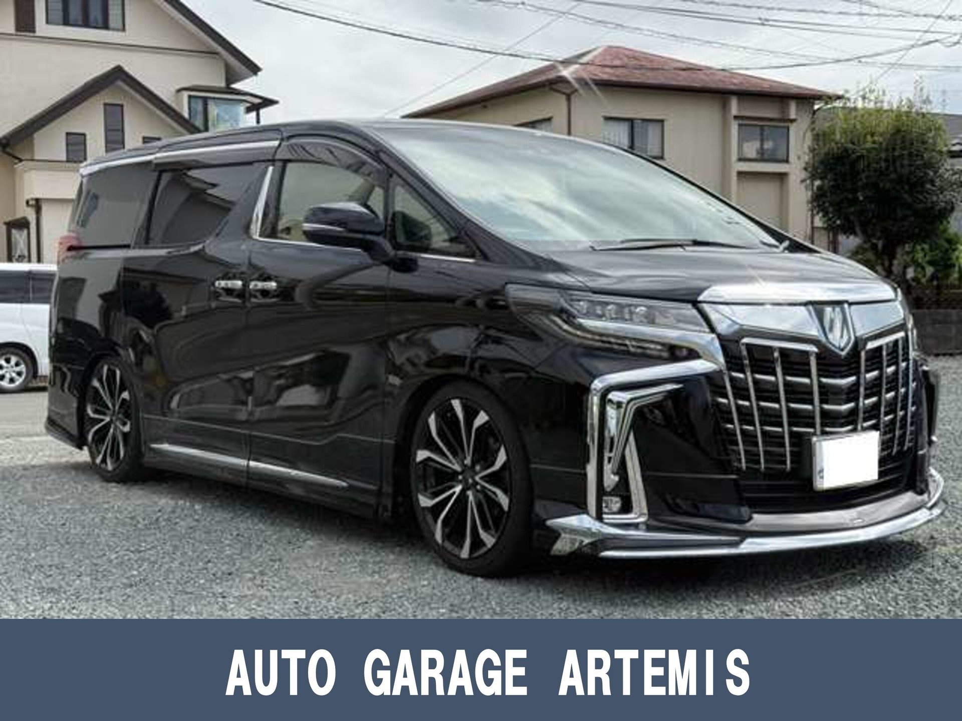 TOYOTA ALPHARD - View 1