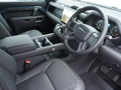 صورة مصغرة 32 لـ 2025 LAND Rover DEFENDER