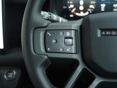 صورة مصغرة 39 لـ 2025 LAND Rover DEFENDER