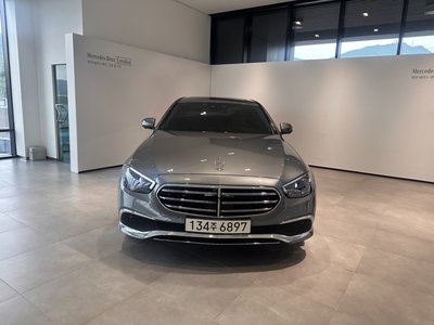 MERCEDES-BENZ E-CLASS - 7