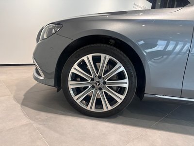 MERCEDES-BENZ E-CLASS - 6