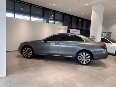 MERCEDES-BENZ E-CLASS - 8