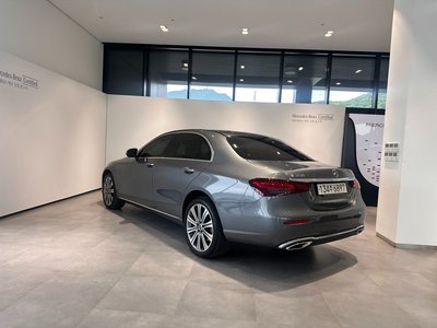 MERCEDES-BENZ E-CLASS - 2