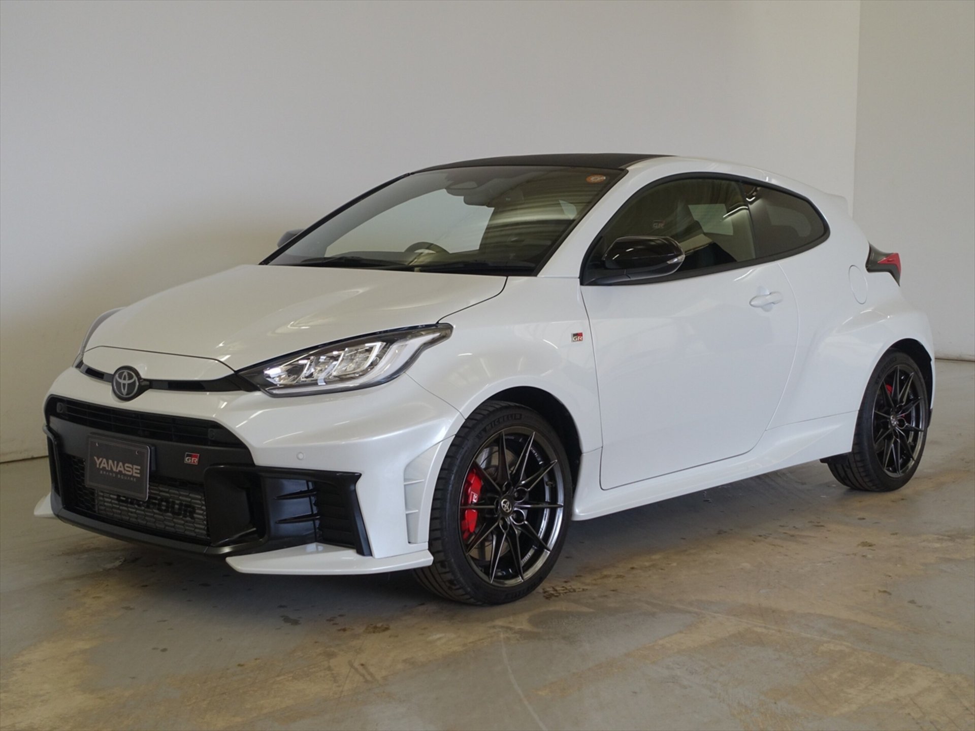 TOYOTA GR YARIS - View 1