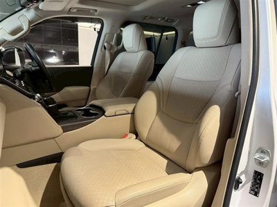 TOYOTA LAND CRUISER 300 - 7