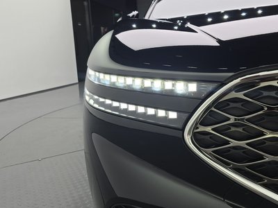 صورة 9 لـ 2022 Genesis G90 (RS4)