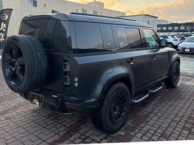 LAND ROVER DEFENDER - 4