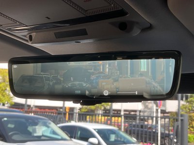 LAND ROVER DEFENDER - 3