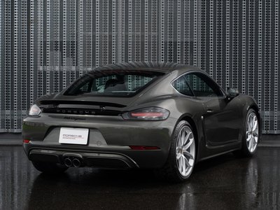2025 Porsche 718 photo 10