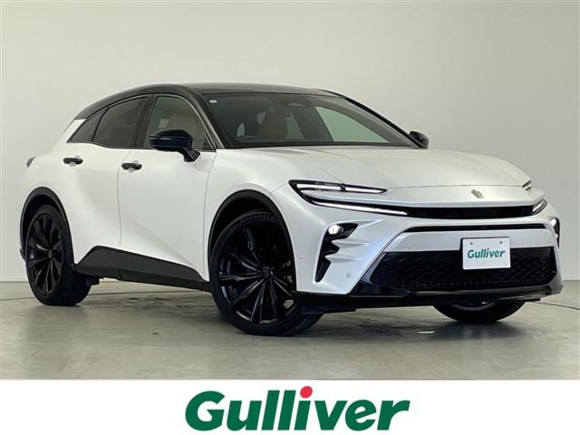 TOYOTA CROWN SPORT - View 1