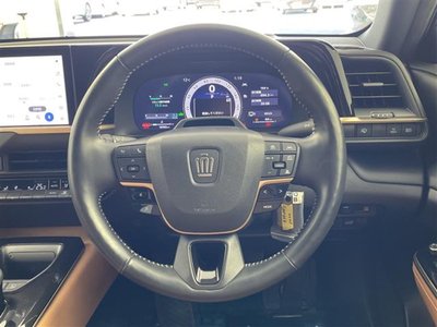 TOYOTA CROWN SPORT - 4