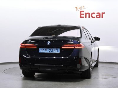 صورة 4 لـ 2023 BMW I5