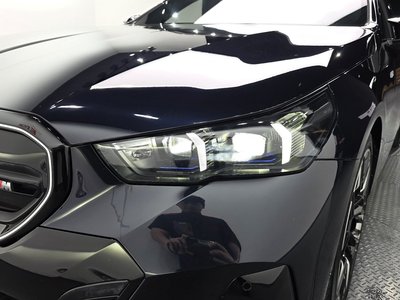 صورة 9 لـ 2023 BMW I5