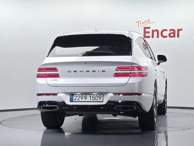 صورة 4 لـ 2023 Genesis GV80