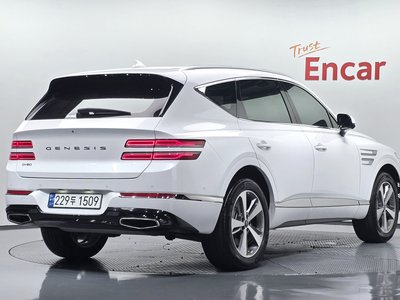 صورة 3 لـ 2023 Genesis GV80