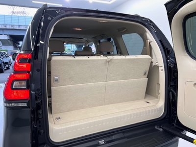 TOYOTA LAND CRUISER PRADO - 7