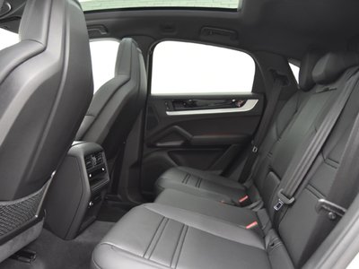 2023 Porsche CAYENNE — миниатюра 13