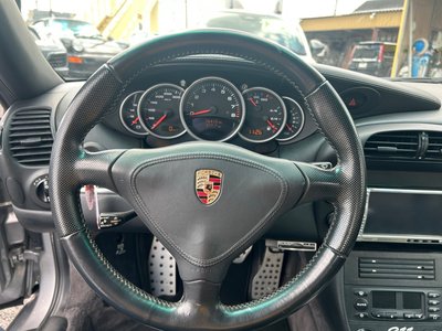 2004 Porsche 911 — миниатюра 26