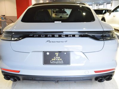 PORSCHE PANAMERA - 7