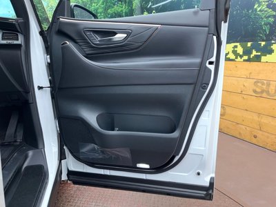 2025 Toyota ALPHARD 缩略图 39