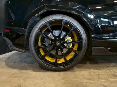 صورة 18 لـ 2019 Lamborghini URUS