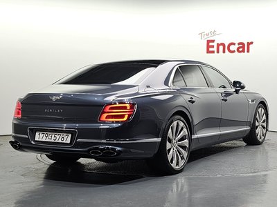 2022 Bentley FLYING SPUR 照片 3