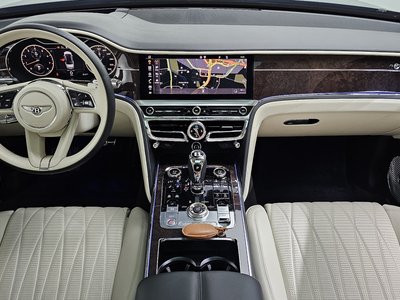 2022 Bentley FLYING SPUR 照片 5
