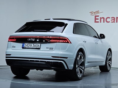 2023 AUDI Q8 照片 3