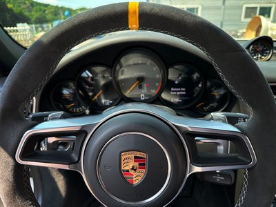 PORSCHE 911 - 8