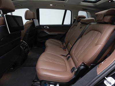 2022 BMW X7 缩略图 11