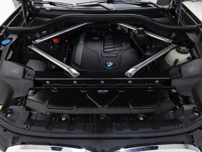 2022 BMW X7 photo 7