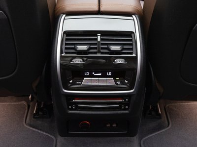 2022 BMW X7 缩略图 19