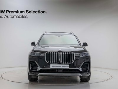 2022 BMW X7 photo 2