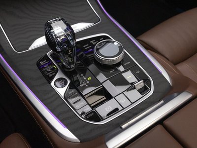 2022 BMW X7 photo 9