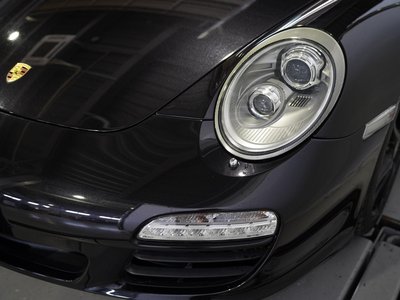 PORSCHE 911 - 8