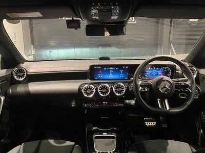 MERCEDES-BENZ CLA - 5