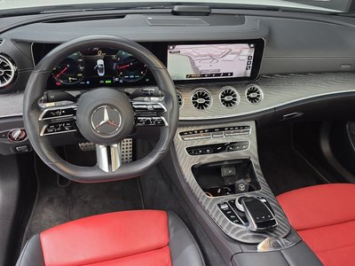 MERCEDES-BENZ E-CLASS - 5